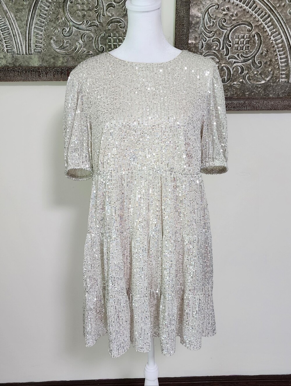 Speechless Cream Sparkling Silver Sequin Short Sleeve Party Babydoll Dress Med